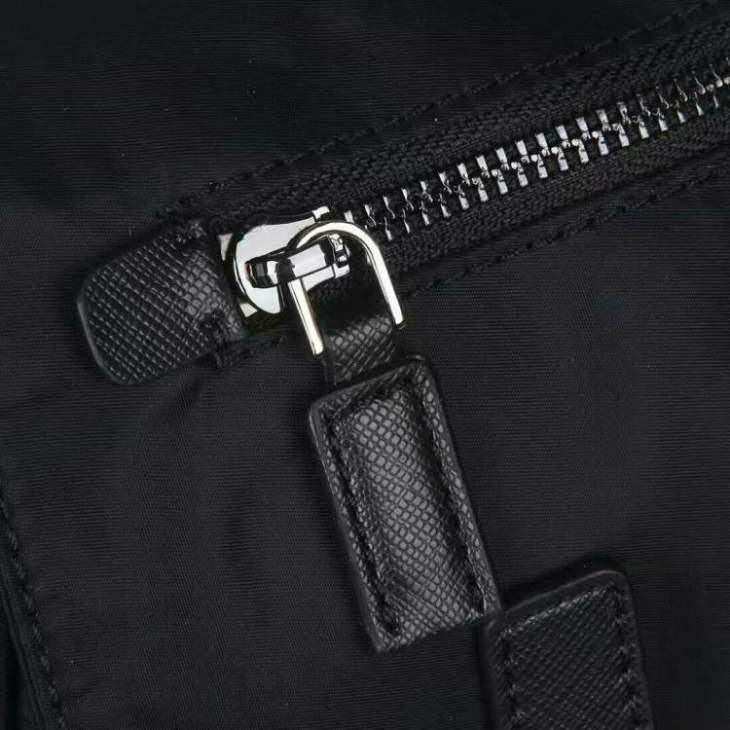 Picture of Prada Mens Bags _SKUfw236447339fw